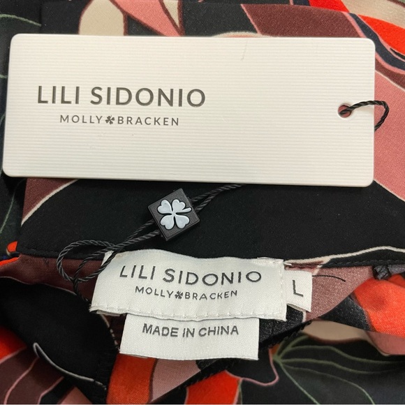 NWT Molly Bracken - Lili Sidonio Floral Red and Black Mock Neck 3/4 Sleeve Dress - Picture 9 of 10